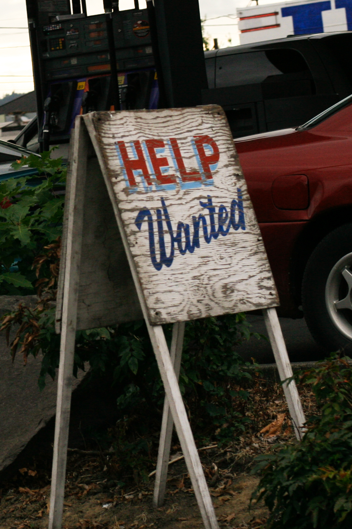 Photo - Help Wanted sign